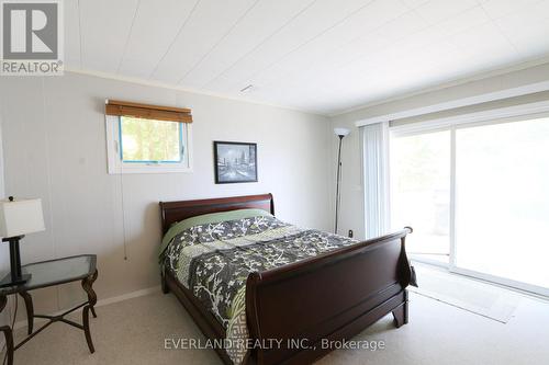 745 Harbour Street, Innisfil (Lefroy), ON - Indoor Photo Showing Bedroom