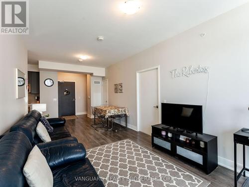 1004 - 2908 Highway 7 W, Vaughan (Concord), ON - Indoor Photo Showing Living Room