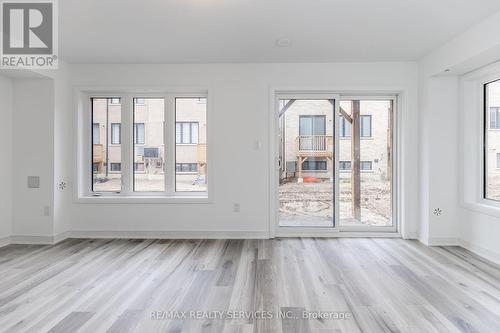 61 Red Maple Lane, Barrie (Innis-Shore), ON - Indoor Photo Showing Other Room