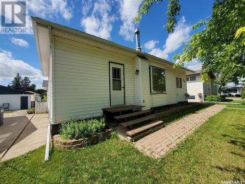 902 Francis Street, Grenfell, SK - Outdoor With Exterior