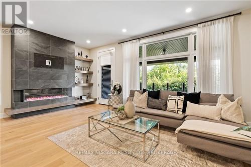 21 Taliesin Trail, Welland, ON - Indoor Photo Showing Living Room With Fireplace