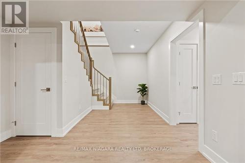 21 Taliesin Trail, Welland, ON - Indoor Photo Showing Other Room