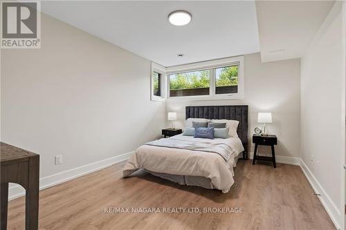 21 Taliesin Trail, Welland, ON - Indoor Photo Showing Bedroom