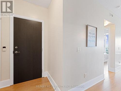 806 - 181 Wynford Drive W, Toronto (Banbury-Don Mills), ON - Indoor Photo Showing Other Room