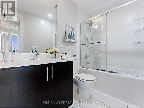 806 - 181 Wynford Drive W, Toronto (Banbury-Don Mills), ON - Indoor Photo Showing Bathroom