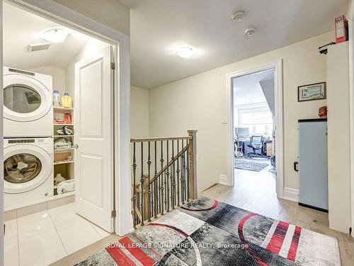 130 Anne St, Niagara-On-The-Lake, ON - Indoor Photo Showing Laundry Room