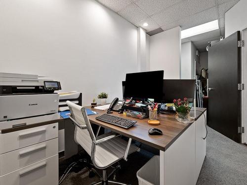 Bureau - 4201 Rue Ste-Catherine E., Montréal (Mercier/Hochelaga-Maisonneuve), QC 