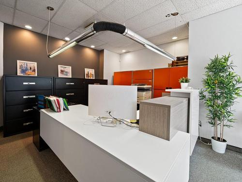 Bureau - 4201 Rue Ste-Catherine E., Montréal (Mercier/Hochelaga-Maisonneuve), QC 