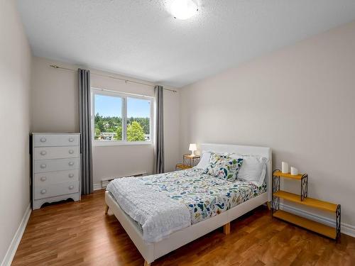 409-175 Centennial Dr, Courtenay, BC - Indoor Photo Showing Bedroom