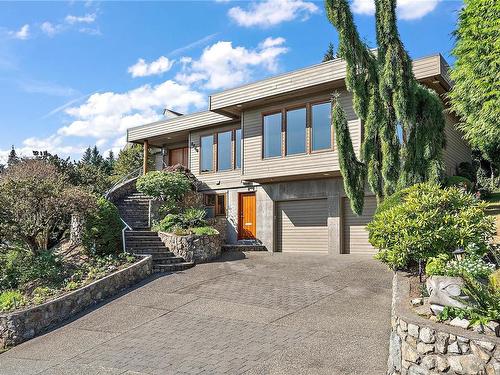 8760 Beaumaris Pl, North Saanich, BC 