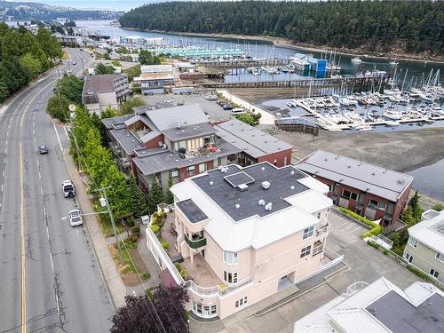 301-572 Stewart Ave, Nanaimo, BC - Outdoor With Body Of Water With View