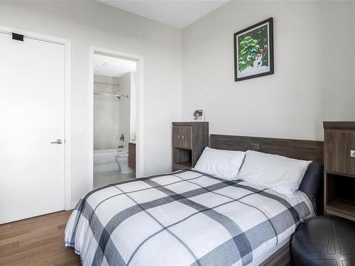 601-1201 Fort St, Victoria, BC - Indoor Photo Showing Bedroom