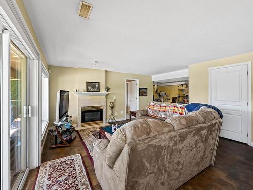 3464 Navatanee Drive, Kamloops, BC - Indoor Photo Showing Living Room With Fireplace