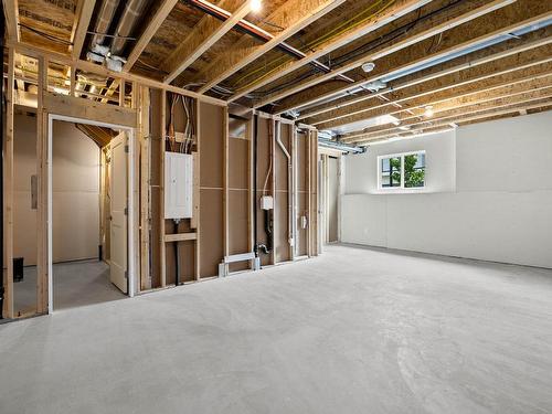 121-2045 Stagecoach Drive, Kamloops, BC - Indoor Photo Showing Basement