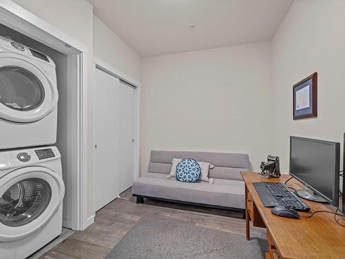 201-1880 Hugh Allan Drive, Kamloops, BC - Indoor Photo Showing Laundry Room