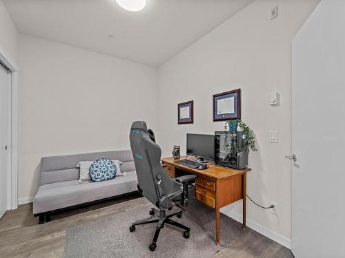 201-1880 Hugh Allan Drive, Kamloops, BC - Indoor Photo Showing Office