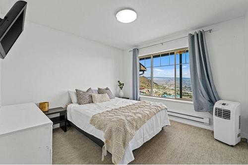 7-1110 Hugh Allan Drive, Kamloops, BC - Indoor Photo Showing Bedroom