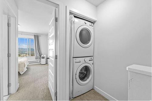 7-1110 Hugh Allan Drive, Kamloops, BC - Indoor Photo Showing Laundry Room