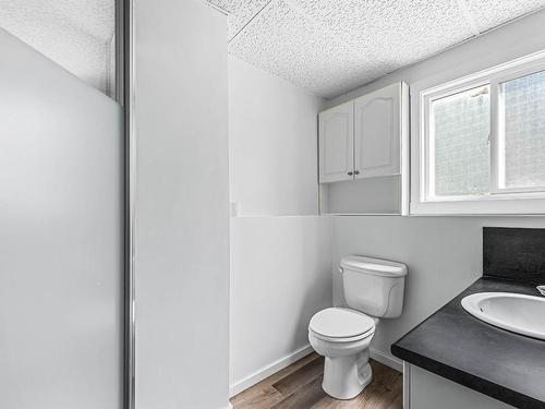 1503 Cascade Street, Kamloops, BC - Indoor Photo Showing Bathroom