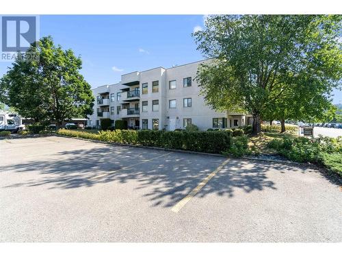 851 5 Avenue Sw Unit# 303, Salmon Arm, BC - Outdoor With Facade