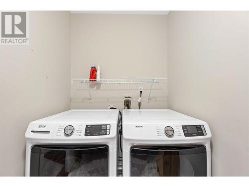 851 5 Avenue Sw Unit# 303, Salmon Arm, BC - Indoor Photo Showing Laundry Room