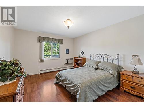 851 5 Avenue Sw Unit# 303, Salmon Arm, BC - Indoor Photo Showing Bedroom