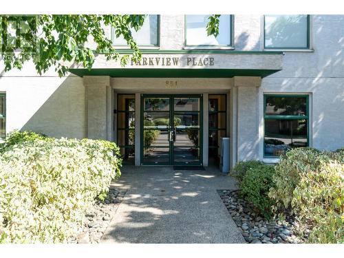 851 5 Avenue Sw Unit# 303, Salmon Arm, BC - Outdoor