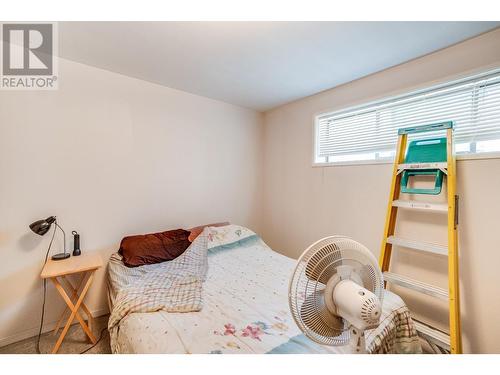 607 12Th Street, Castlegar, BC - Indoor Photo Showing Bedroom