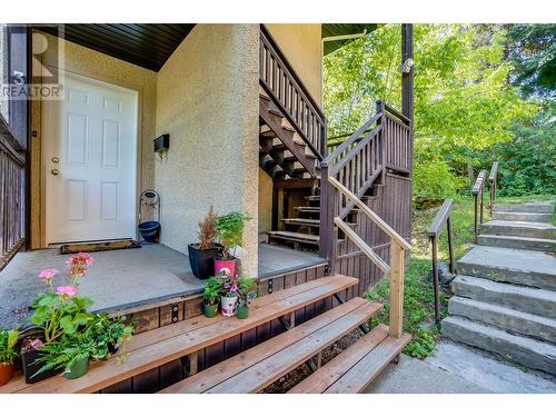 607 12Th Street, Castlegar, BC - Outdoor With Deck Patio Veranda With Exterior