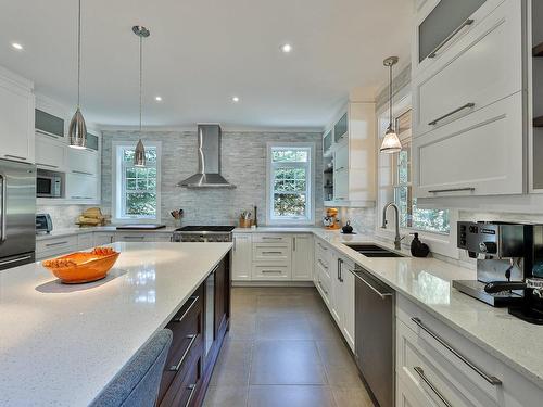 Kitchen - 2846 Crois. De La Falaise, Val-David, QC - Indoor Photo Showing Kitchen With Double Sink With Upgraded Kitchen