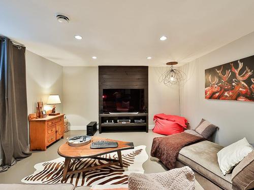 Family room - 2846 Crois. De La Falaise, Val-David, QC - Indoor Photo Showing Living Room