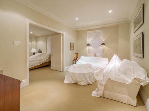 Chambre Ã Â coucher - D12-3940 Ch. De La Côte-Des-Neiges, Montréal (Ville-Marie), QC - Indoor Photo Showing Bedroom