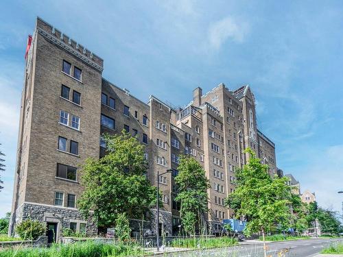 ExtÃ©rieur - D12-3940 Ch. De La Côte-Des-Neiges, Montréal (Ville-Marie), QC - Outdoor With Facade