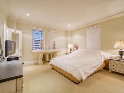 Chambre Ã Â coucher - D12-3940 Ch. De La Côte-Des-Neiges, Montréal (Ville-Marie), QC - Indoor Photo Showing Bedroom