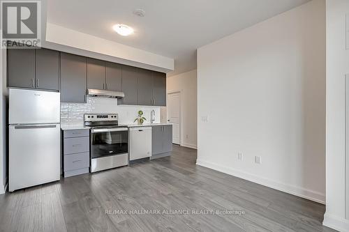 1103 - 3220 William Coltson Avenue, Oakville, ON - Indoor Photo Showing Kitchen