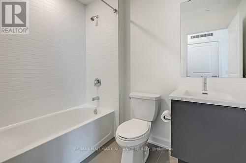 1103 - 3220 William Coltson Avenue, Oakville, ON - Indoor Photo Showing Bathroom