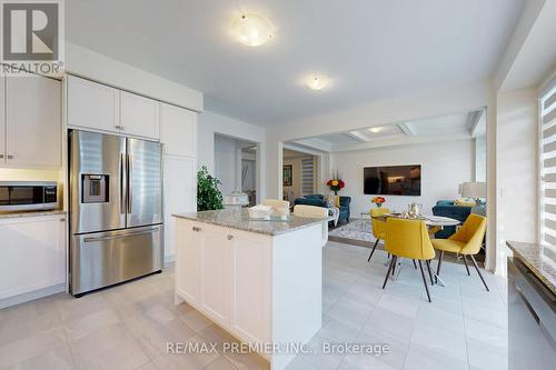 163 Spitfire Drive, Hamilton (Mount Hope), ON - Indoor Photo Showing Kitchen