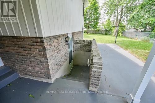 3271 Corry Crescent, Niagara Falls, ON - Outdoor