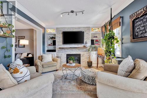 1 Woodspring Court, Hamilton, ON - Indoor Photo Showing Living Room With Fireplace