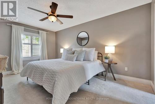 1 Woodspring Court, Hamilton, ON - Indoor Photo Showing Bedroom