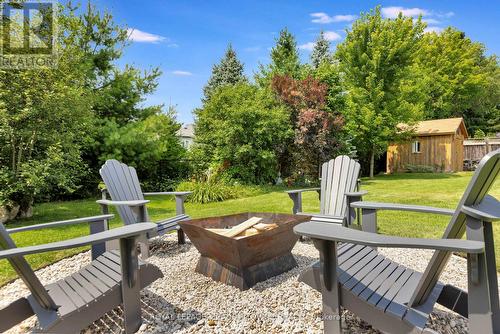 1 Woodspring Court, Hamilton, ON - Outdoor With Backyard