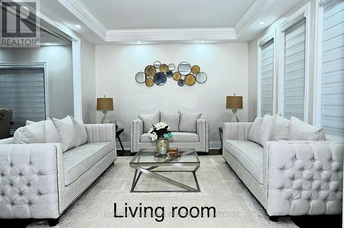 100 Long Meadow Road, Brampton (Bram East), ON - Indoor Photo Showing Living Room