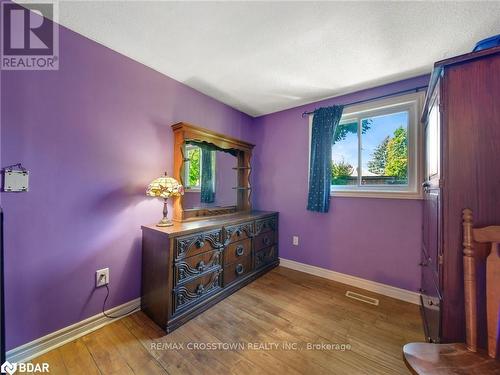 228 Letitia Street, Barrie (Letitia Heights), ON - Indoor Photo Showing Bedroom