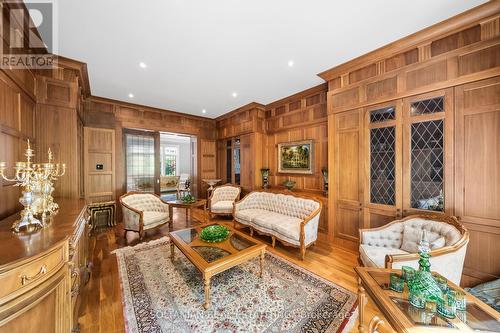 97 Post Road, Toronto, ON - Indoor Photo Showing Living Room