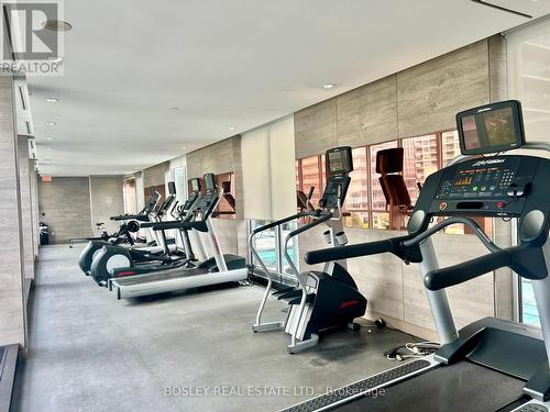 318 - 121 Mcmahon Drive, Toronto (Bayview Village), ON - Indoor Photo Showing Gym Room