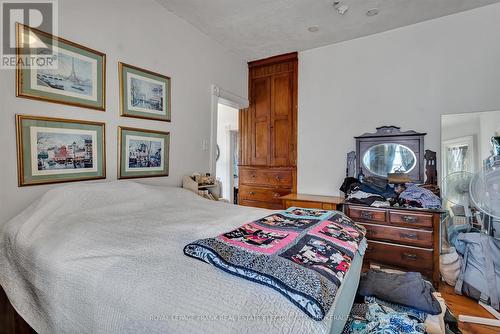 269 Rubidge Street, Peterborough (Downtown), ON - Indoor Photo Showing Bedroom