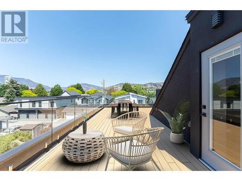 832 Martin Avenue Unit# 2, Kelowna, BC - Outdoor With Deck Patio Veranda With Exterior