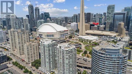 406 - 77 Harbour Square, Toronto (Waterfront Communities), ON - Outdoor