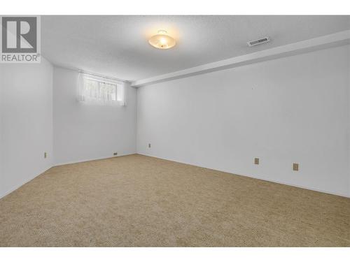 2200 Gordon Drive Unit# 43, Kelowna, BC - Indoor Photo Showing Other Room