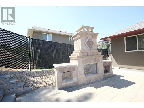 3160 Evergreen Drive, Penticton, BC - Outdoor